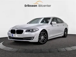 Ljusgrå Begagnad 2011 BMW 520 Sedan | 99 900 kr (Marknadspris)
