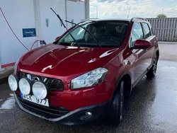 Röd Begagnad 2011 Nissan Qashqai SUV | 46 000 kr (Marknadspris)
