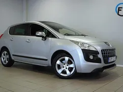 Ljusgrå (grå) Begagnad 2010 Peugeot 3008 Kombi | 49 800 kr (Marknadspris)