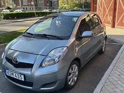 Grå Begagnad 2010 Toyota Yaris Halvkombi | 60 000 kr (Marknadspris)