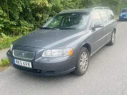 Grå Begagnad 2007 Volvo V70 Kinetic Kombi | 28 900 kr (Marknadspris)