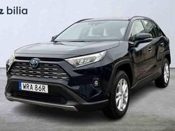 Svart Begagnad 2024 Toyota RAV4 Hybrid Active SUV | 399 900 kr (Bra pris)