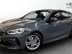 Mörkgrå (grey) Begagnad 2020 BMW 118 M Sport Halvkombi | 248 700 kr (Lite dyr)