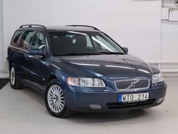 Blå Begagnad 2005 Volvo V70 Kinetic Kombi | 44 900 kr (Dyr)