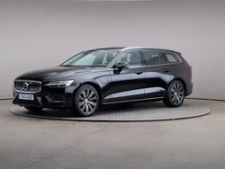 Svart Begagnad 2021 Volvo V60 Inscription Kombi | 299 000 kr (Marknadspris)