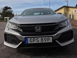Silver Begagnad 2018 Honda Civic Comfort Halvkombi | 135 000 kr (Superpris)