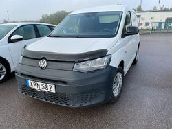 Vit Begagnad 2023 VW Caddy Minibuss | 249 000 kr (Marknadspris)