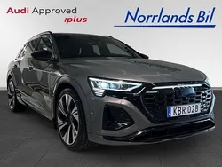 Chronosgrå metallic Begagnad 2023 Audi Q8 e-tron S-Line SUV | 639 000 kr (Superpris)