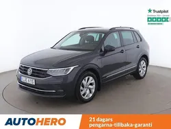 Grå Begagnad 2021 VW Tiguan SUV | 257 000 kr (Marknadspris)