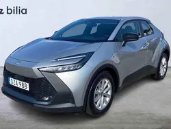 Silver Begagnad 2025 Toyota C-HR SUV | 329 900 kr
