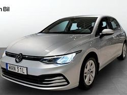 Silver Begagnad 2023 VW Golf VIII Halvkombi | 269 900 kr (Marknadspris)