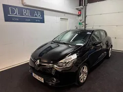 Svart Begagnad 2015 Renault Clio IV Dynamique Halvkombi | 99 900 kr (Marknadspris)
