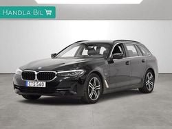 Svart Begagnad 2022 BMW 530e Kombi | 329 900 kr (Superpris)