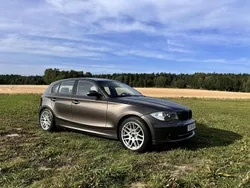Brun Begagnad 2009 BMW 120 Comfort Edition Halvkombi | 57 000 kr (Marknadspris)