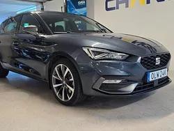 Grå Begagnad 2021 Seat Leon FR Halvkombi | 269 900 kr (Dyr)