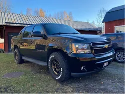 Svart Begagnad 2012 Chevrolet Avalanche | 180 000 kr
