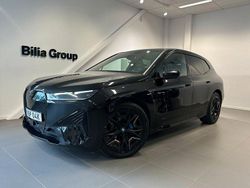 Svart (safirsvart metallic) Begagnad 2022 BMW iX Exclusive SUV | 759 000 kr (Lite dyr)