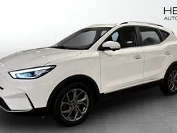 Vit (white) Begagnad 2022 MG ZS Luxury Sedan | 249 900 kr (Superpris)