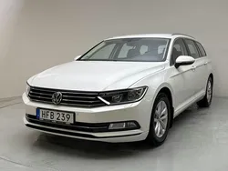 Vit Begagnad 2019 VW Passat | 184 000 kr (Bra pris)