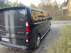 Svart Begagnad 2018 Renault Trafic Van | 190 000 kr (Dyr)