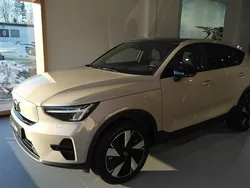 Ljusbrun Ny 2024 Volvo EC40 Core SUV | 550 800 kr (Bra pris)