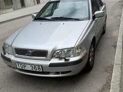 Grå Begagnad 2002 Volvo S40 Sedan | 19 500 kr (Lite dyr)