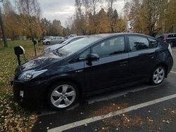 Grå Begagnad 2010 Toyota Prius Halvkombi | 69 000 kr (Marknadspris)
