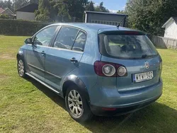 Blå Begagnad 2006 VW Golf Plus Cross Comfortline Minibuss | 14 900 kr (Superpris)