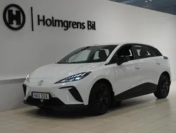Vit Begagnad 2023 MG MG4 EV Halvkombi | 229 900 kr
