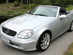 Silver Begagnad 2002 Mercedes SLK230 Cab | 75 000 kr