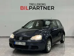 Mörkblå Begagnad 2006 VW Golf V Trendline Halvkombi | 19 900 kr (Marknadspris)