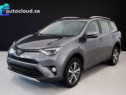 Mörkgrå Begagnad 2015 Toyota RAV4 Active Sedan | 198 600 kr (Marknadspris)