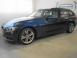 Blå Begagnad 2017 BMW 330 Kombi | 239 000 kr (Marknadspris)
