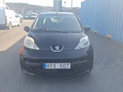 Svart Begagnad 2009 Peugeot 107 Halvkombi | 23 900 kr (Lite dyr)