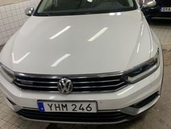 Solid vit utan skador, rost el dyl. interiört skick 9/10 Begagnad 2017 VW Passat Alltrack Kombi | 154 000 kr (Bra pris)
