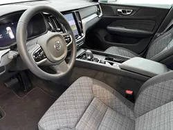 Begagnad 2024 Volvo V60 CC Kombi | 419 500 kr (Bra pris)