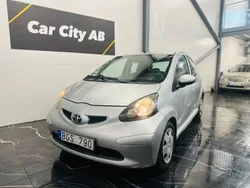 Silver Begagnad 2007 Toyota Aygo Halvkombi | 34 900 kr (Marknadspris)