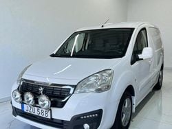 Vit Begagnad 2015 Peugeot Partner Van | 75 900 kr (Marknadspris)