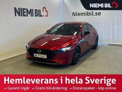 Röd Begagnad 2024 Mazda 3 Halvkombi | 294 900 kr (Marknadspris)