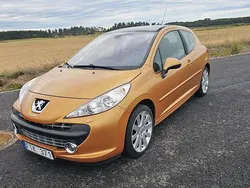 Röd Begagnad 2007 Peugeot 207 GTi Halvkombi | 25 000 kr (Dyr)