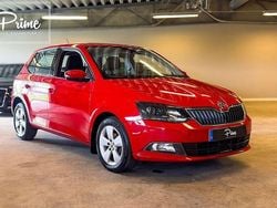 Röd Begagnad 2017 Skoda Fabia Style Halvkombi | 77 900 kr (Marknadspris)