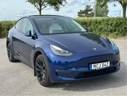 Blå Begagnad 2023 Tesla Model Y Long Range SUV | 419 000 kr (Superpris)