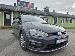 Mörkgrå Begagnad 2015 VW Golf VII R-line Kombi | 88 900 kr (Marknadspris)