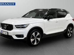 Vit Begagnad 2022 Volvo XC40 R-Design SUV | 349 900 kr