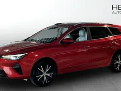 Röd (red) Begagnad 2023 MG MG5 EV Luxury Kombi | 307 490 kr (Marknadspris)