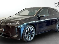 Svart (black) Begagnad 2025 BMW iX M Sport SUV | 949 700 kr
