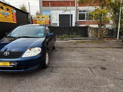 Mörkblå Begagnad 2004 Toyota Corolla Kombi | 15 900 kr (Marknadspris)