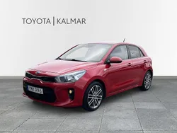 Röd Begagnad 2017 Kia Rio 2 Halvkombi | 148 500 kr (Marknadspris)