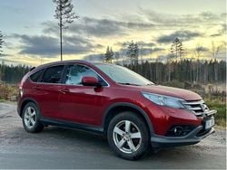 Röd Begagnad 2013 Honda CR-V Executive SUV | 85 000 kr (Marknadspris)