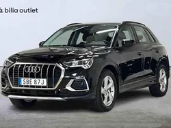Svart Begagnad 2023 Audi Q3 SUV | 309 900 kr